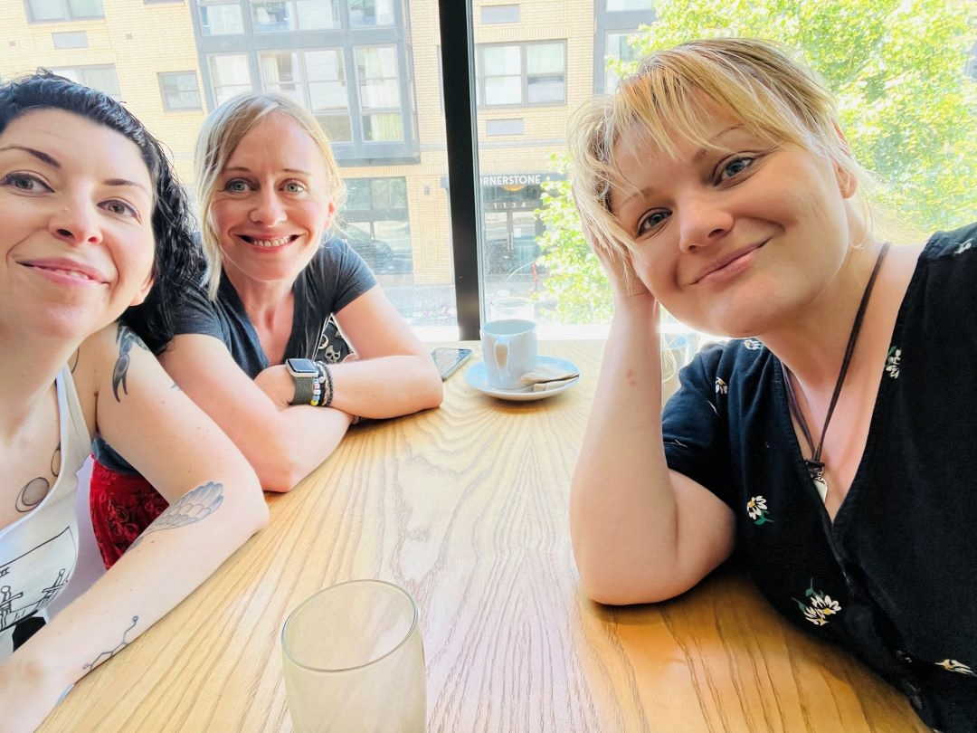 Profile: Robyn Tanksley & Kristin Hiatt